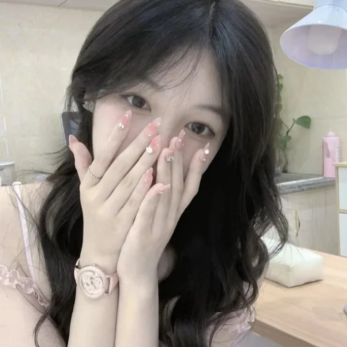 女孩的灵缇犬